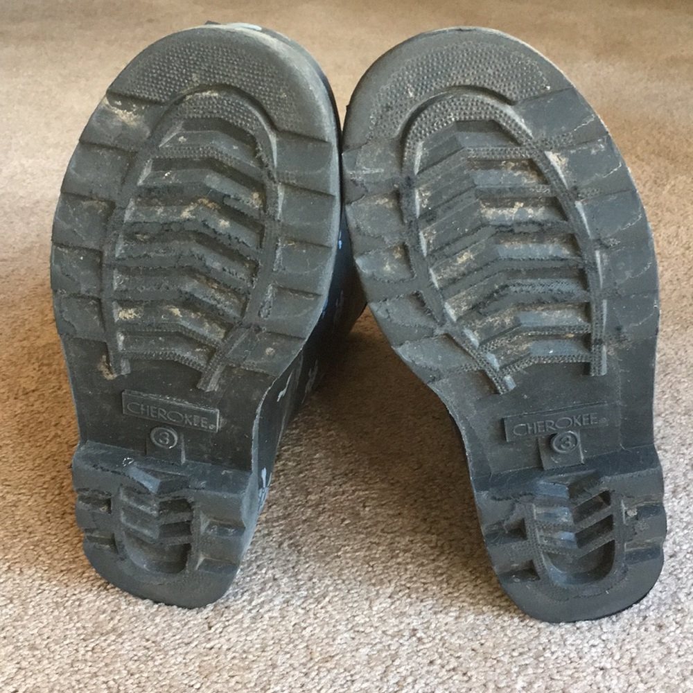 🖤☠️Children’s Black Cherokee Rain Boots - Picture 9 of 10